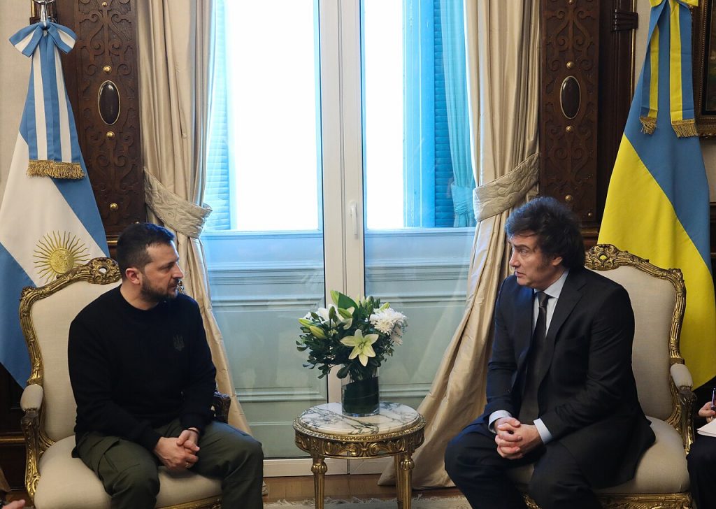 Ukrainian President Volodymyr Zelensky and Argentine premier Javier Milei in 2023 (Photo: Cancillería Argentina)