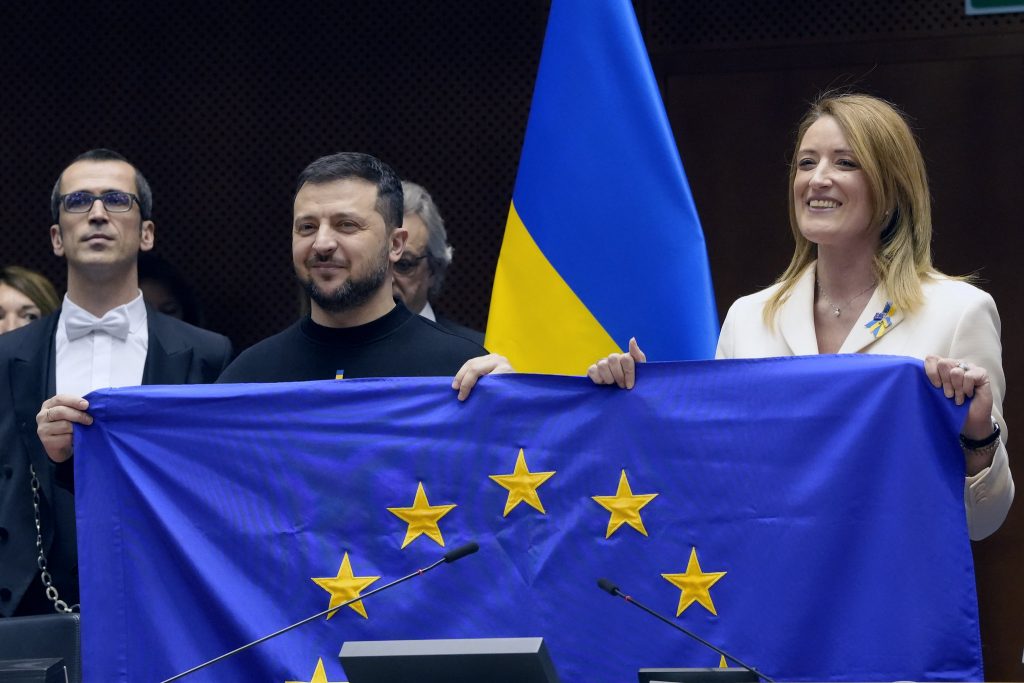 President of Ukraine Volodymyr Zelensky and President of the European Parliament Roberta Metsola on March 19, 2022 (Photo: CC-BY-4.0: © European Union 2023– Source: EP)