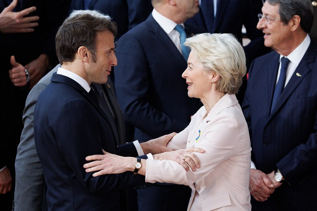 French president Emmanuel Macron and European Commission President Ursula von der Leyen in 2023 (Photo: EU/Christophe Licoppe)
