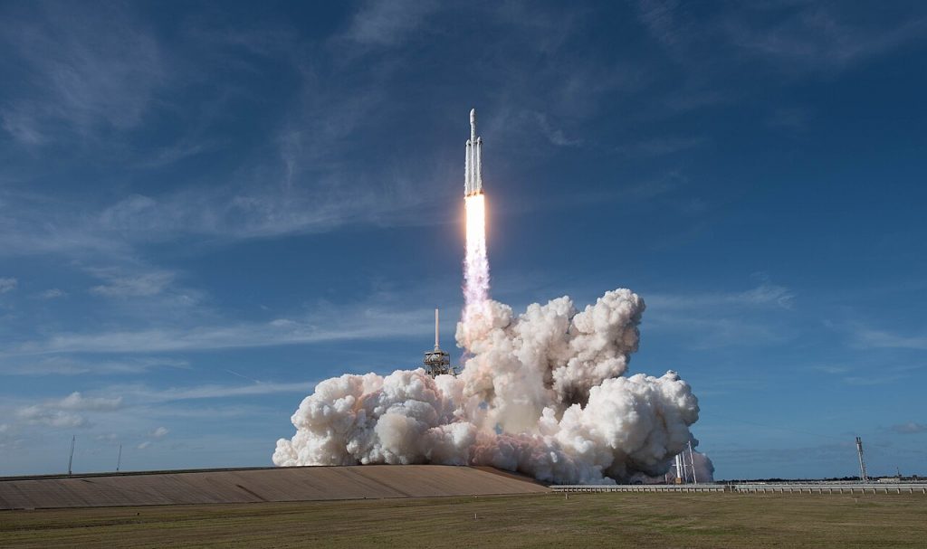 The first launch of the SpaceX Falcon Heavy Rocket on January 6, 2018 from Kennedy Space Center (Photo: Daniel Oberhaus / Wikimedia Commons)