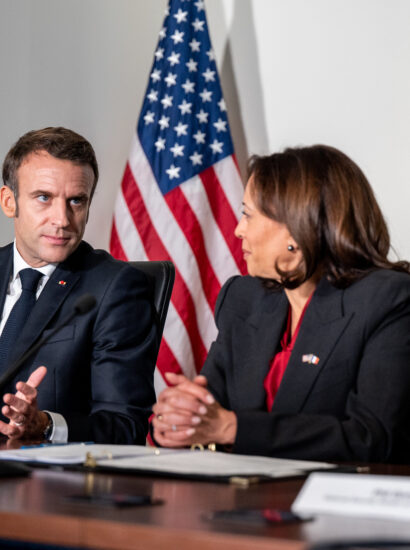 VP Kamala Harris and French President Emmanuel Macron meet at NASA HQ (Photo: NASA HQ / Flickr.com)