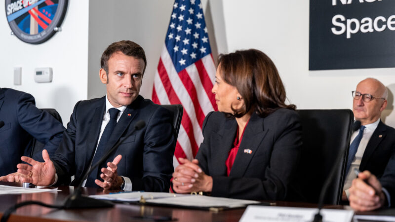 VP Kamala Harris and French President Emmanuel Macron meet at NASA HQ (Photo: NASA HQ / Flickr.com)