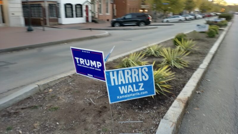 Campaign materials for Donald Trump and Kamala Harris in Philadelphia, Pennsylvania in 2024 (Photo: Sergio Velasco)