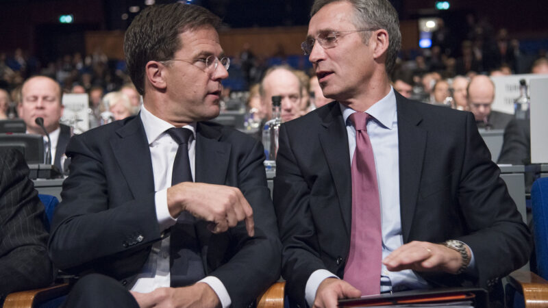NATO Secretary General Stoltenberg sits with Dutch PM Rutte before his NPA address, 2014. Photo: NATO North Atlantic Treaty Organization / Flickr, CC BY-NC-ND 2.0