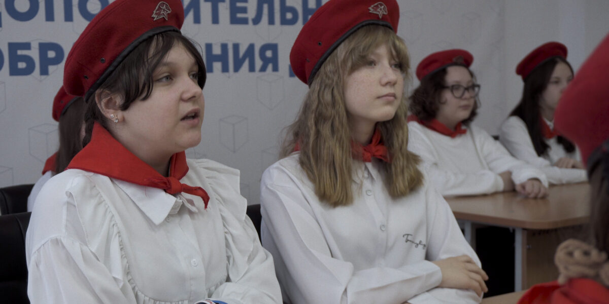 Mr Nobody Against Putin