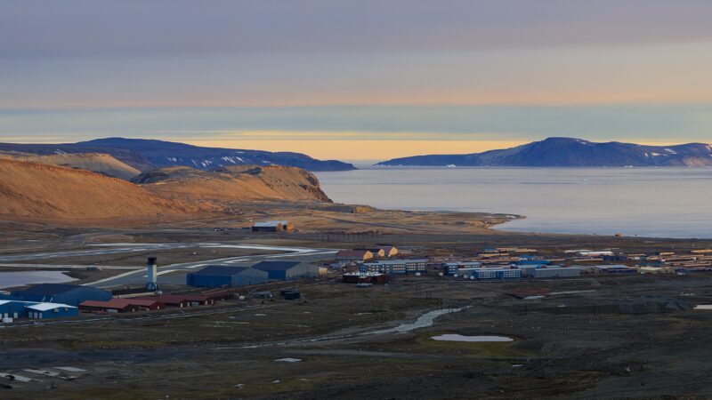 Nestled in a remote corner at the “Top of the World” lies Thule Air Base, Greenland, the Department of Defense’s northernmost installation, located 750 miles north of the Arctic Circle, Aug. 16, 2022. Photo: U.S. Space Force / Paul Honnick / Wikimedia Commons, United States Government Work.