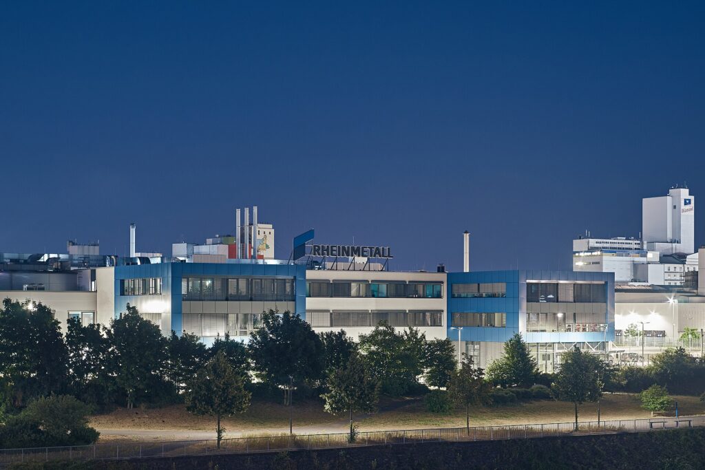 Pierburg Niederrhein plant (Rheinmetall) at the harbour in Neuss, Germany (Photo: Anil Öztas / Wikimedia Commons)