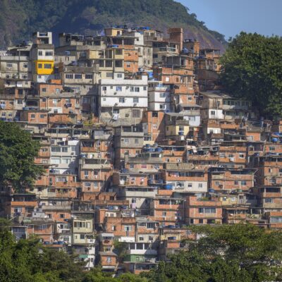 Rocinha, Rio de Janeiro Project. Photo source: Wilfredor / Wikimedia Commons, Public Domain.