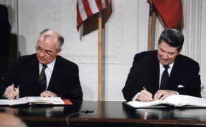 President Reagan (1911–2004) and General Secretary Gorbachev (1931–2022) signing the INF Treaty in the East Room of the White House on 8 December 1987. Photo source: White House Photographic Office / National Archives and Records Administration ARC / The Ronald Reagan Library / Wikimedia Commons, Public Domain.