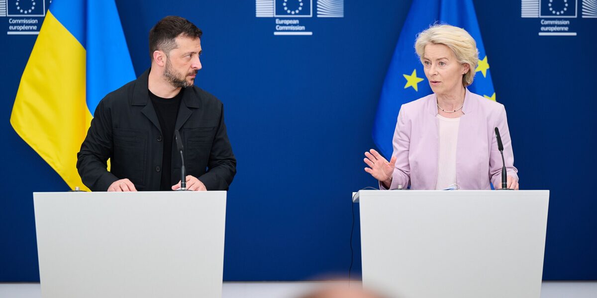 Ursula von der Leyen, President of the European Commission with Volodymyr Zelenskyy, President of Ukraine on 17 August 2025 (Photo: Dati Bendo / European Union, 2025 / EC - Audiovisual Service)