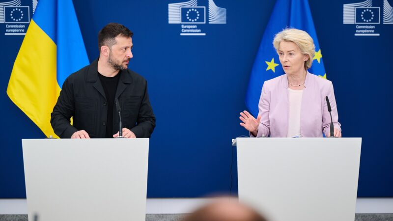 Ursula von der Leyen, President of the European Commission with Volodymyr Zelenskyy, President of Ukraine on 17 August 2025 (Photo: Dati Bendo / European Union, 2025 / EC - Audiovisual Service)